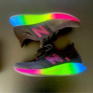 Multicolor new balance tennis shoes